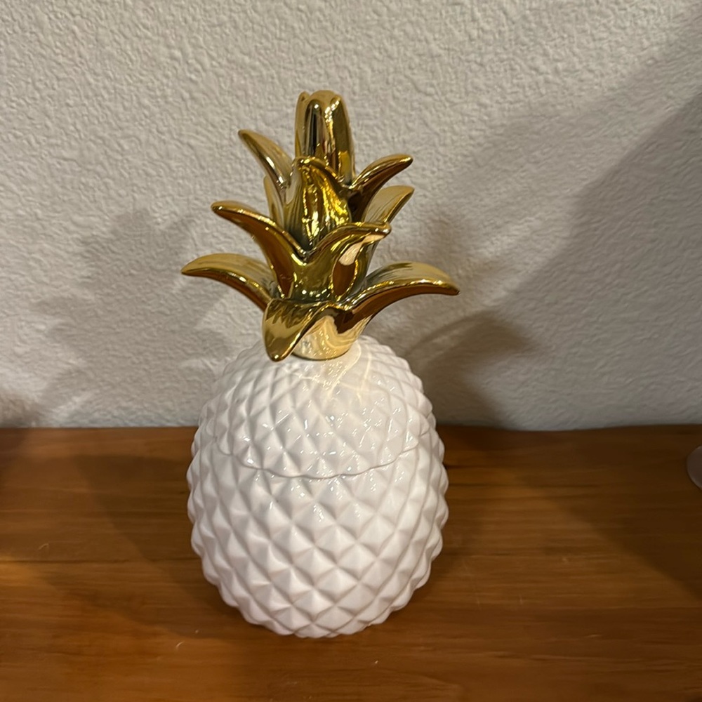 Sur La Table decorative pineapple
